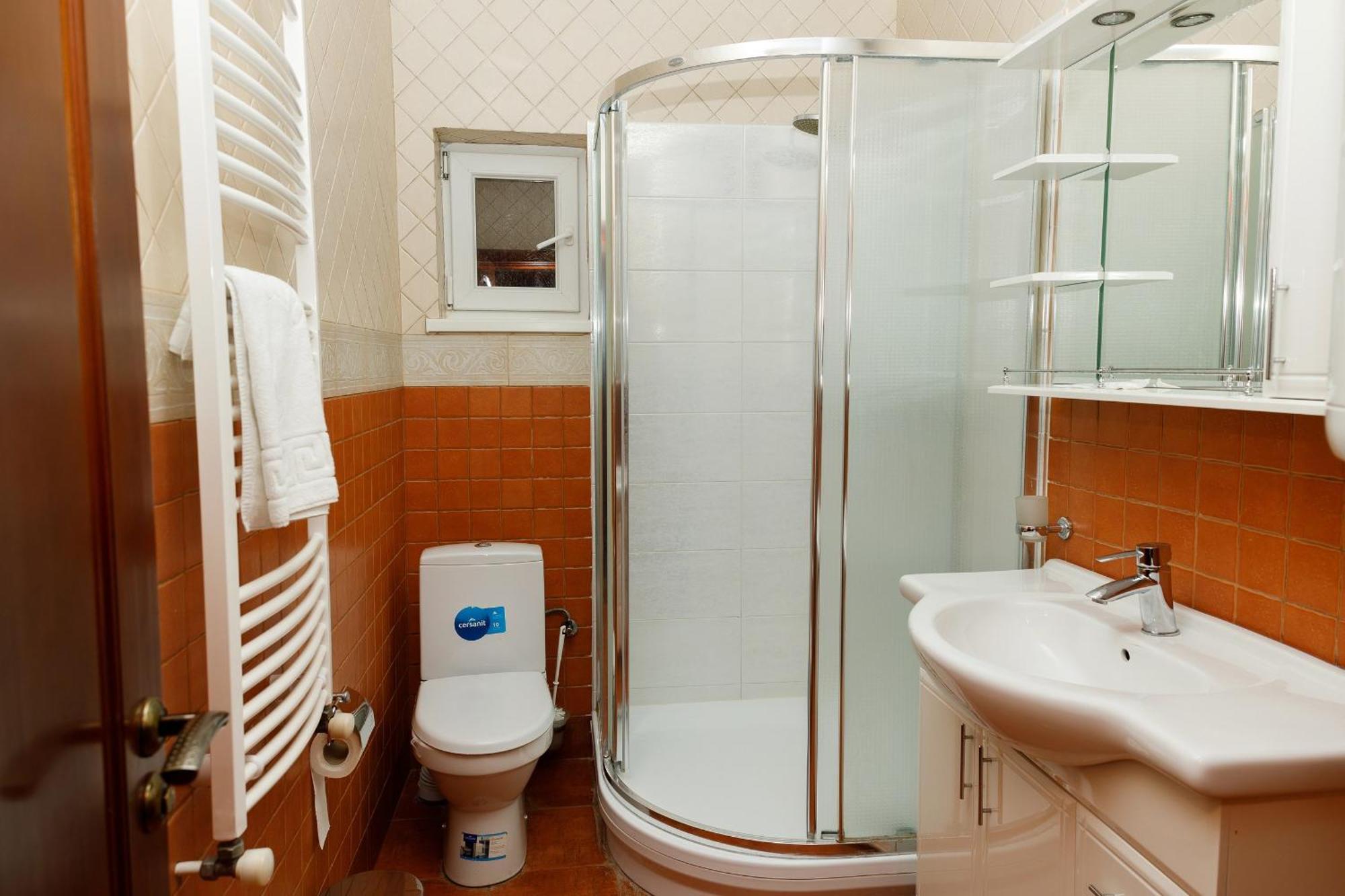 Gostyniy Dvir Synevir Hotel Synevyr Buitenkant foto