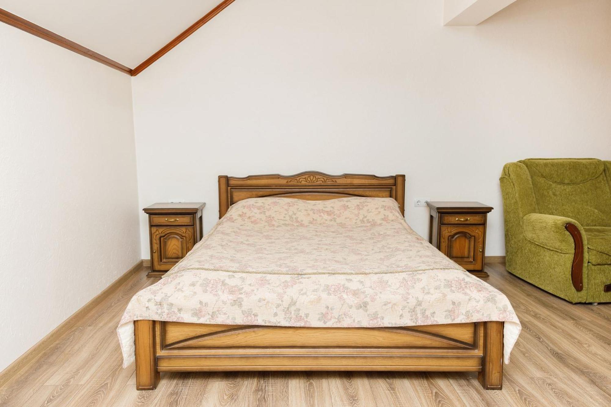 Gostyniy Dvir Synevir Hotel Synevyr Buitenkant foto